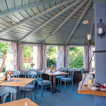 Hotel Waldhotel Schaeferberg 4*