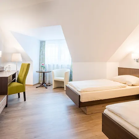 Waldhotel Schaeferberg 4*