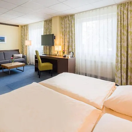 Waldhotel Schaeferberg Hotel 4*