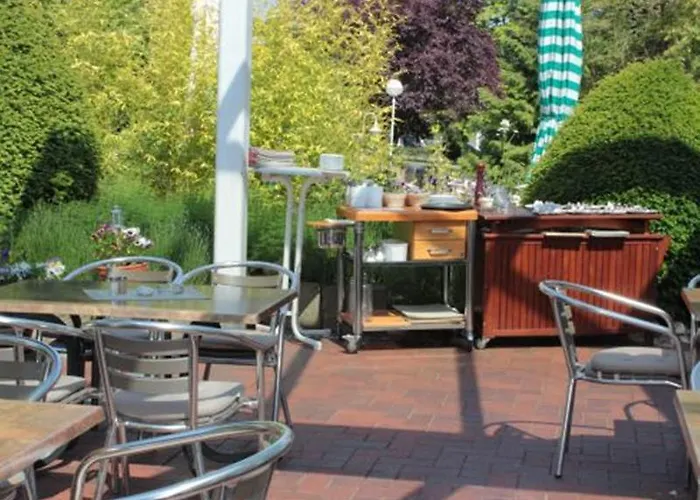 Waldhotel Schaeferberg 4*