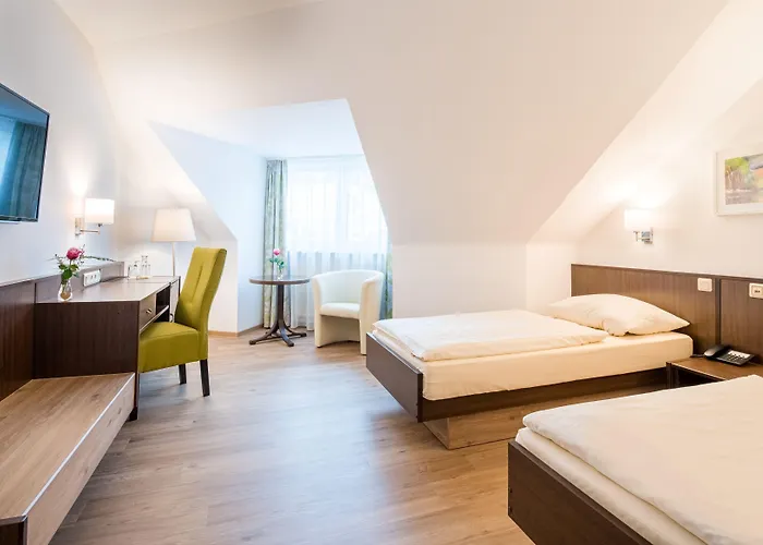 Waldhotel Schaeferberg 4*