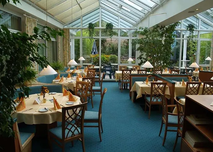 Hotel Waldhotel Schaeferberg 4*