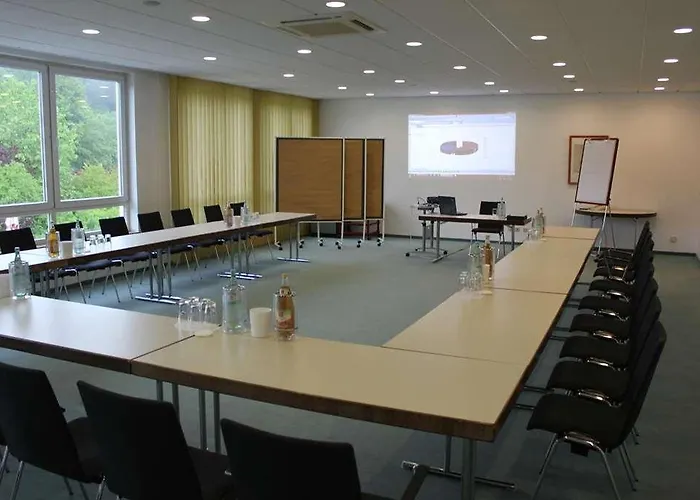 Waldhotel Schaeferberg 4*